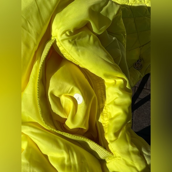 lululemon what the fluff pullover - Picture 3 of 5